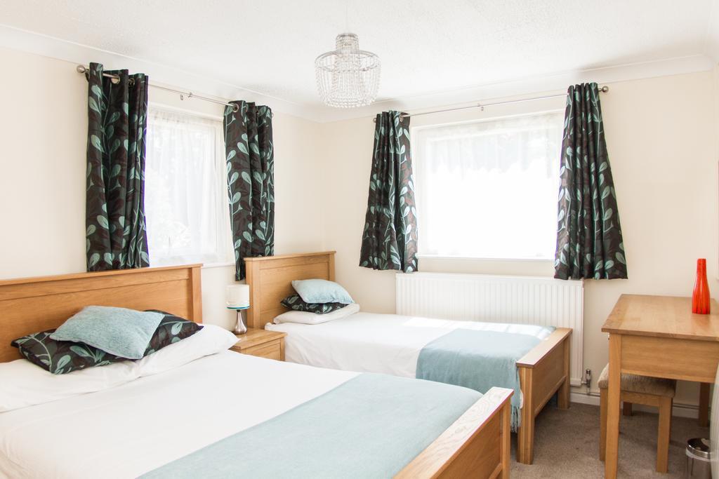 Gwithian Holidays Hayle Chambre photo